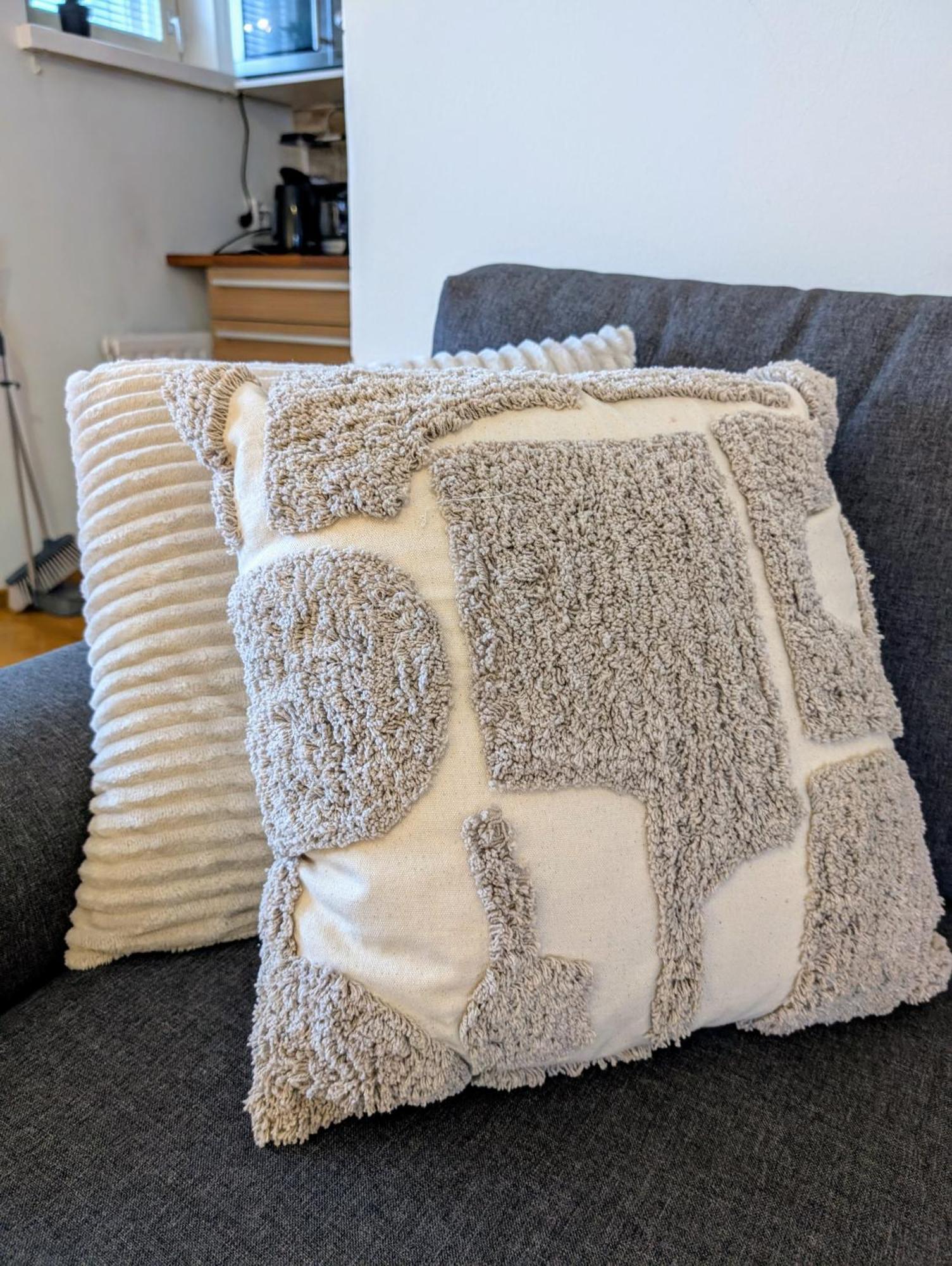 18 - Cozy With View, 7th Floor